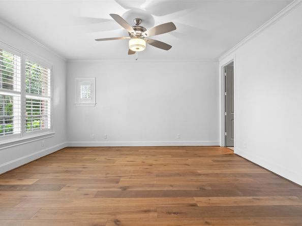 1156 Mosaico Lane, Houston TX 77055