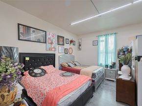 530 Frankie Street 1, Houston TX 77015