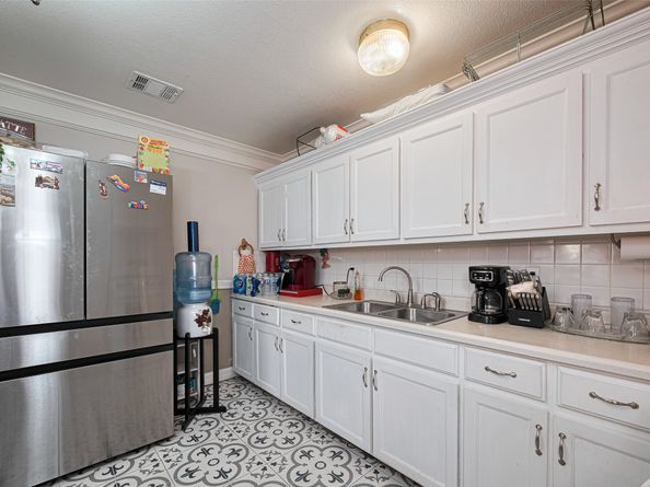 530 Frankie Street 1, Houston TX 77015