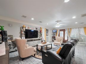 530 Frankie Street 1, Houston TX 77015