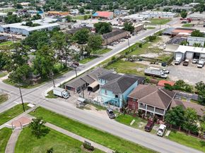 530 Frankie Street 1, Houston TX 77015