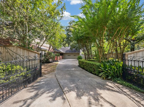 12227 Overcup Drive, Houston TX 77024