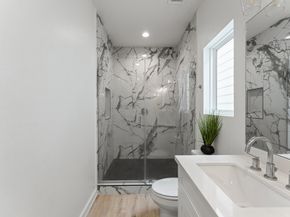 5708 Elysian Street, Houston TX 77009
