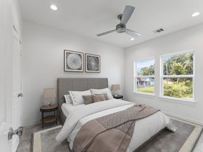 5708 Elysian Street, Houston TX 77009