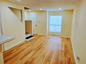 2110 Wilcrest Drive 111, Houston TX 77042
