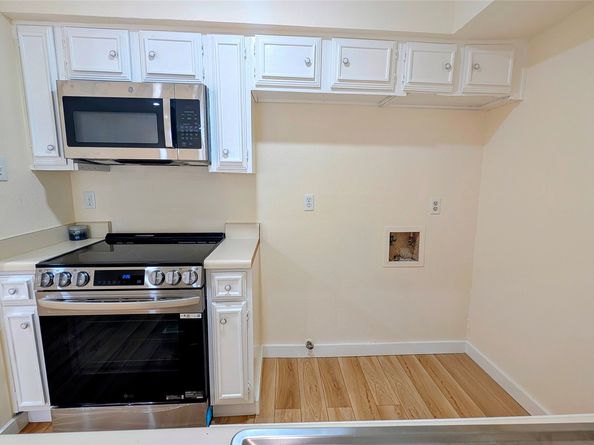 2110 Wilcrest Drive 111, Houston TX 77042