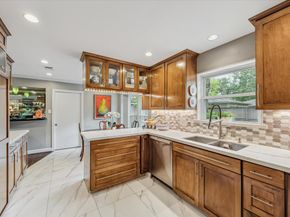 9006 Bonhomme Road, Houston TX 77074