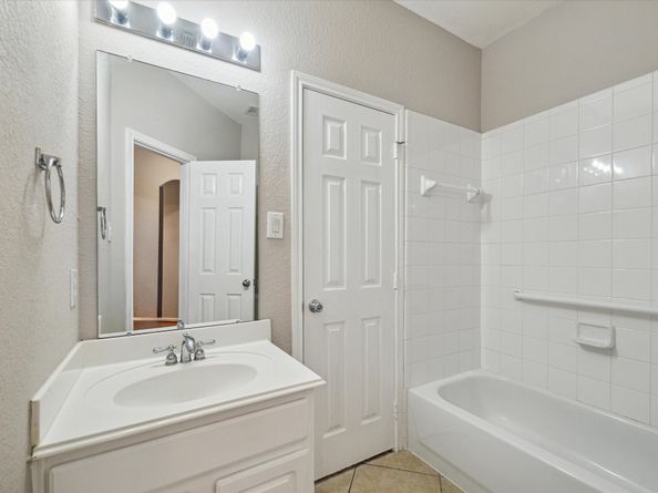 4422 Roundtree Lane, Missouri City TX 77459