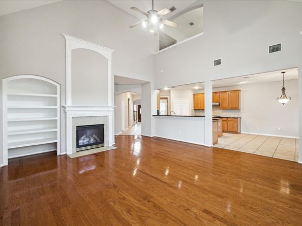 4422 Roundtree Lane, Missouri City TX 77459