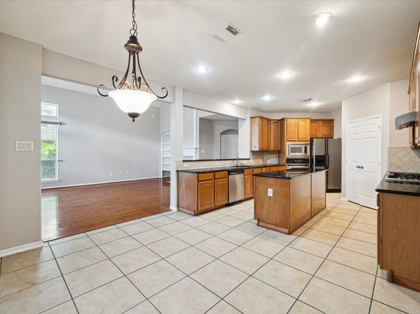 4422 Roundtree Lane, Missouri City TX 77459