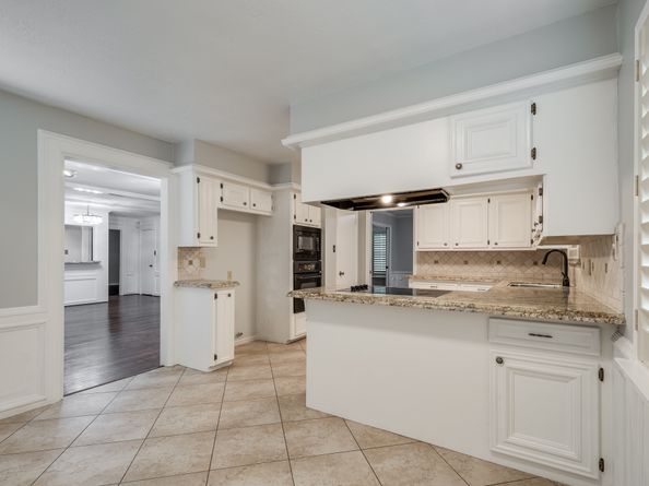 12106 Fawnview Drive, Houston TX 77070
