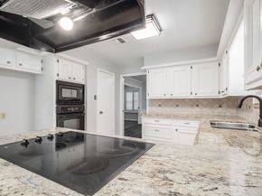 12106 Fawnview Drive, Houston TX 77070