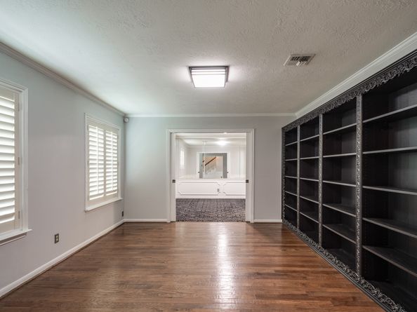 12106 Fawnview Drive, Houston TX 77070