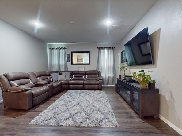 7047 Hobby Wind Ridge Drive, Houston TX 77075