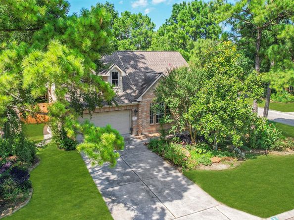 2 Wrenfield Place, Conroe TX 77384