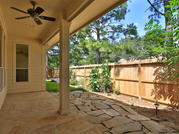 2 Wrenfield Place, Conroe TX 77384