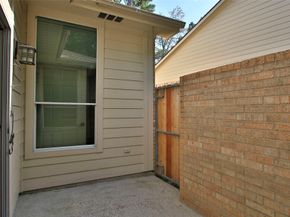 2 Wrenfield Place, Conroe TX 77384