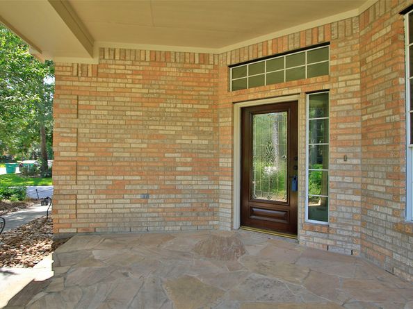 2 Wrenfield Place, Conroe TX 77384
