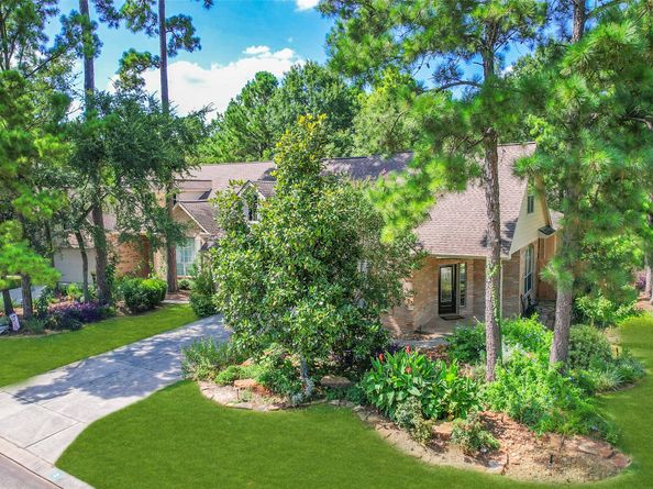 2 Wrenfield Place, Conroe TX 77384