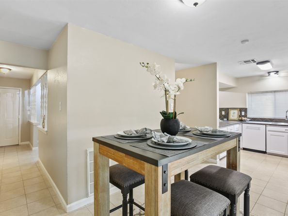 2151 Middle Creek Drive, Kingwood TX 77339