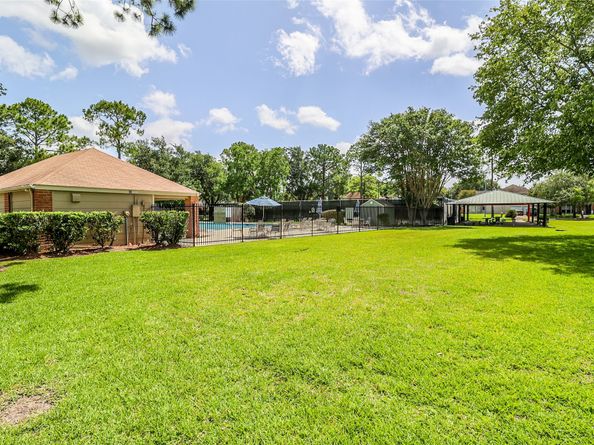 4110 Summit Valley Drive, Houston TX 77082