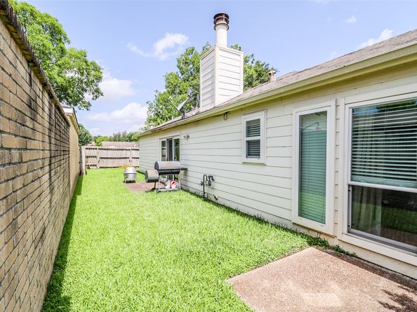 4110 Summit Valley Drive, Houston TX 77082
