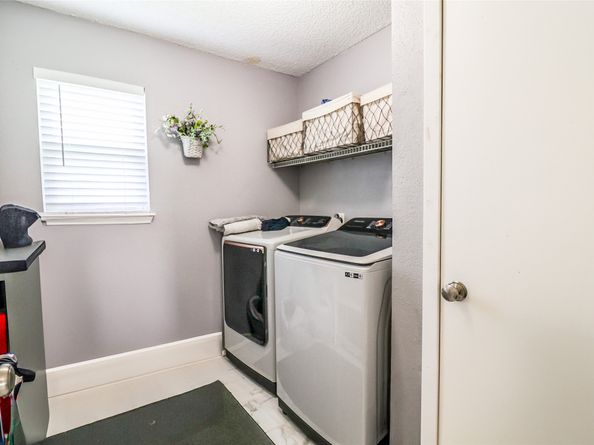4110 Summit Valley Drive, Houston TX 77082