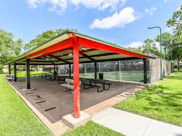 4110 Summit Valley Drive, Houston TX 77082