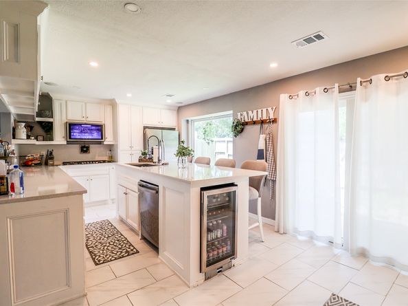 4110 Summit Valley Drive, Houston TX 77082