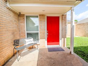 4110 Summit Valley Drive, Houston TX 77082