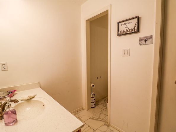 4110 Summit Valley Drive, Houston TX 77082