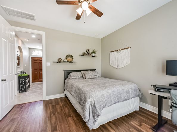 8806 Lakeshore Bend Drive, Houston TX 77080