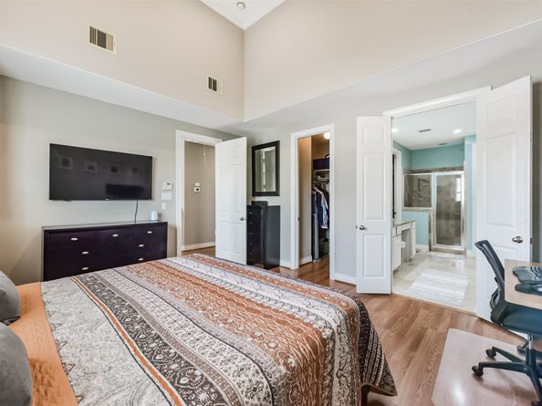 8806 Lakeshore Bend Drive, Houston TX 77080