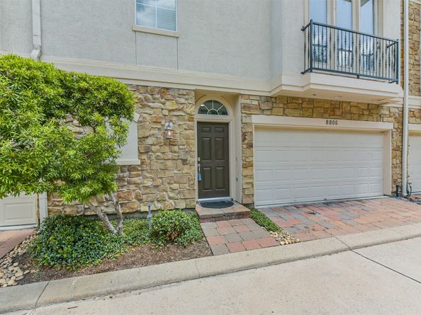 8806 Lakeshore Bend Drive, Houston TX 77080