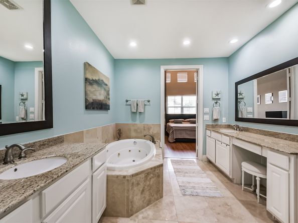 8806 Lakeshore Bend Drive, Houston TX 77080