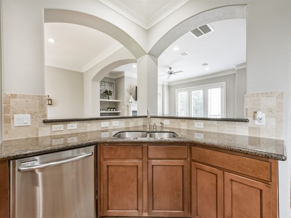 8806 Lakeshore Bend Drive, Houston TX 77080