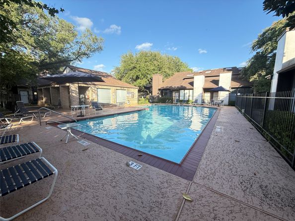 2601 S Braeswood Boulevard 1005, Houston TX 77025