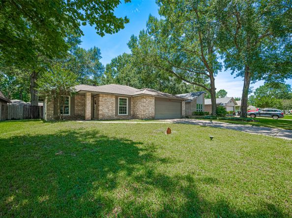 4135 Sweet Gum Trail, Kingwood TX 77339
