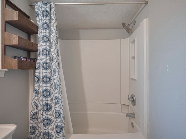4135 Sweet Gum Trail, Kingwood TX 77339