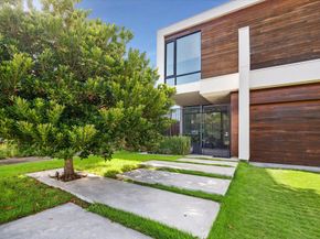 2332 Wroxton Road, Houston TX 77005