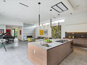 2332 Wroxton Road, Houston TX 77005