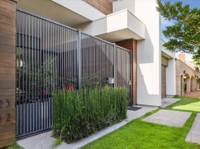 2332 Wroxton Road, Houston TX 77005