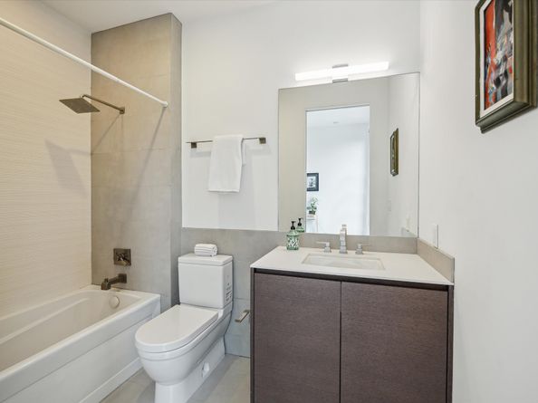 2332 Wroxton Road, Houston TX 77005
