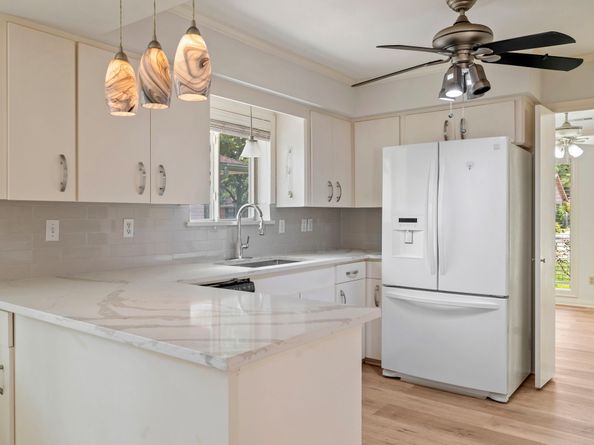 5651 Wigton Drive, Houston TX 77096