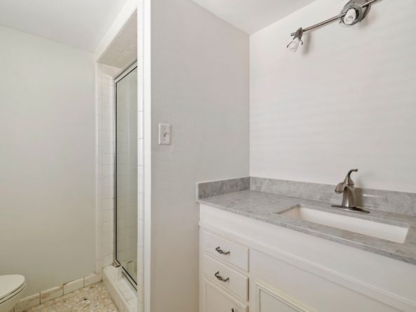 5651 Wigton Drive, Houston TX 77096