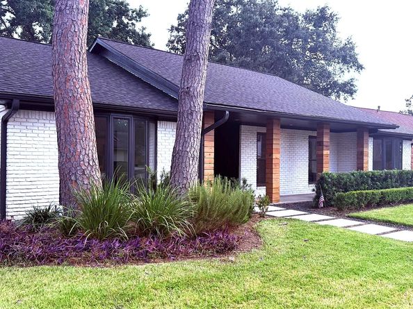 5751 Braesheather Drive, Houston TX 77096