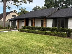 5751 Braesheather Drive, Houston TX 77096