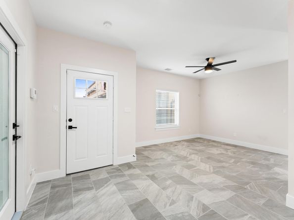 1908 Dismuke Street A, Houston TX 77023