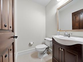 3333 Allen Parkway 2006, Houston TX 77019