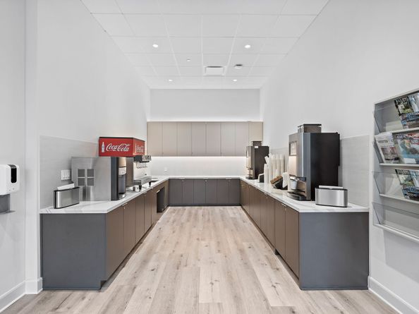 3333 Allen Parkway 2006, Houston TX 77019